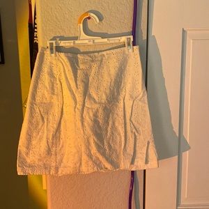 KENDALL AND KYLIE White floral pattern skirt